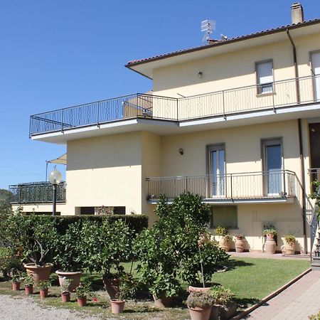 Agriturismo Casale Del Contadino Bolsena Kültér fotó