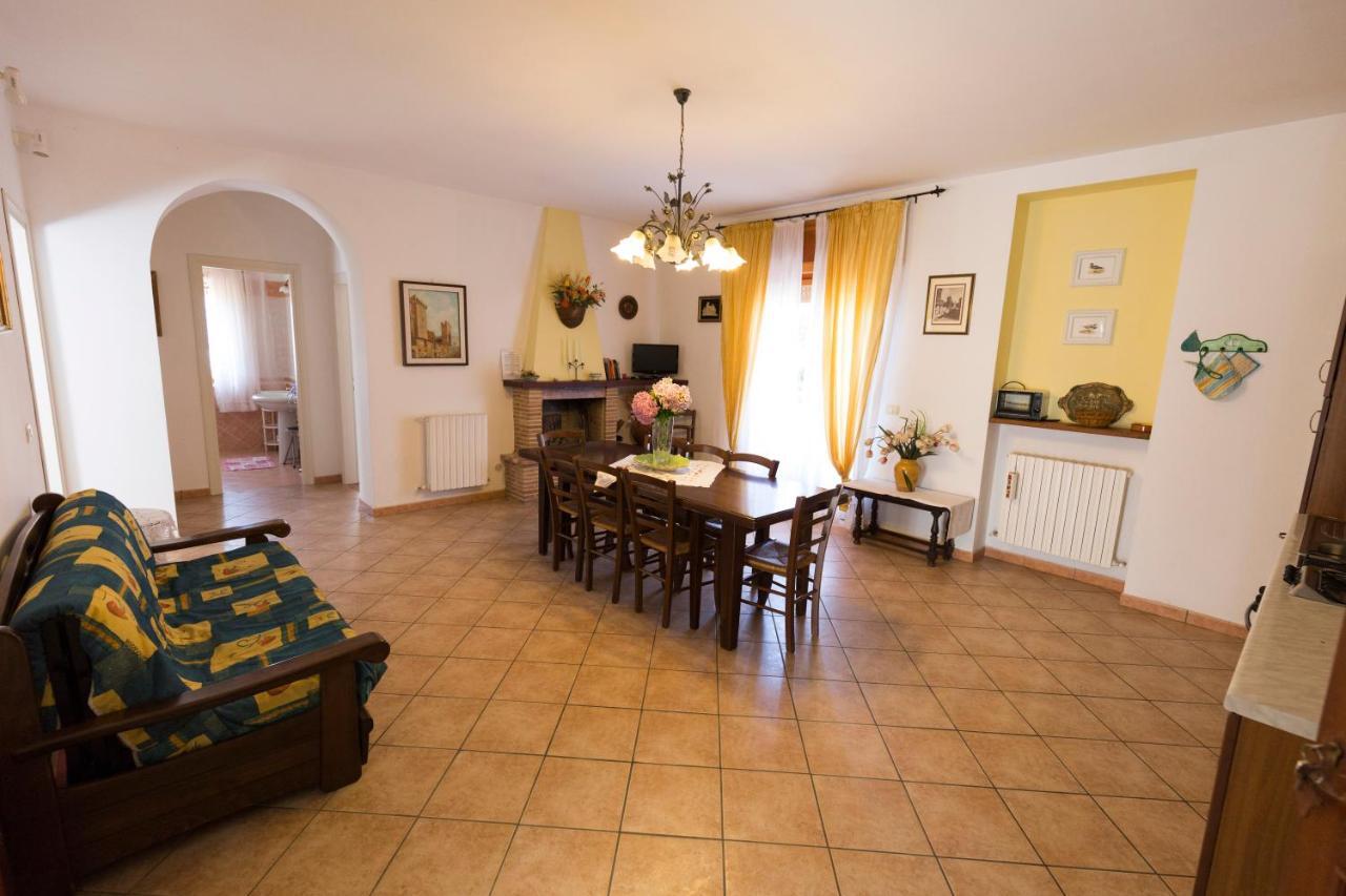 Agriturismo Casale Del Contadino Bolsena Kültér fotó